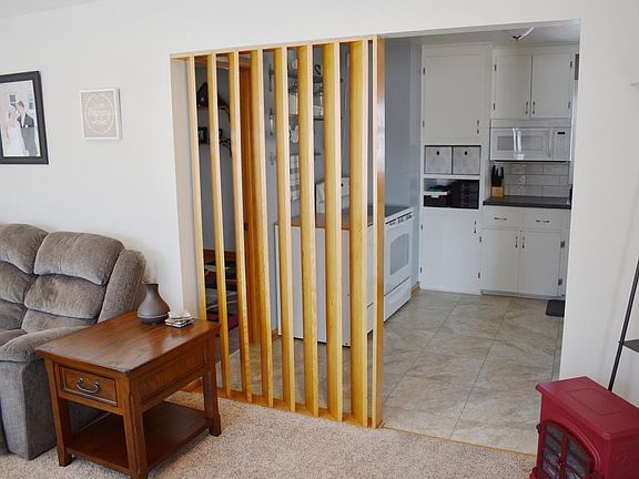 4th image of 1443 Lincoln Ave S