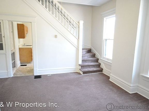 4th image of 65-71 S Douglass St #3579257