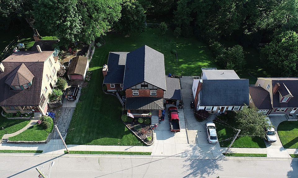 2nd image of 1043 Altavia Ave