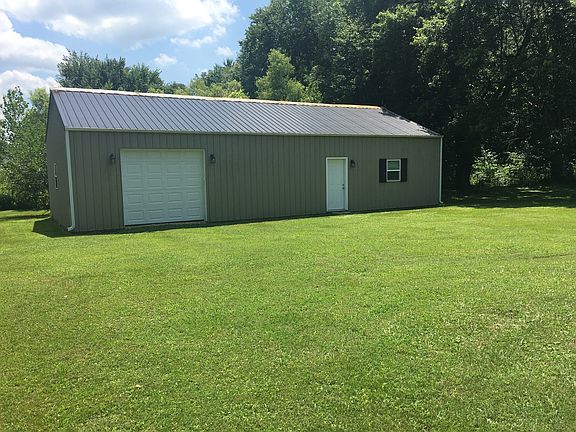 30’x50’ garage + back yard