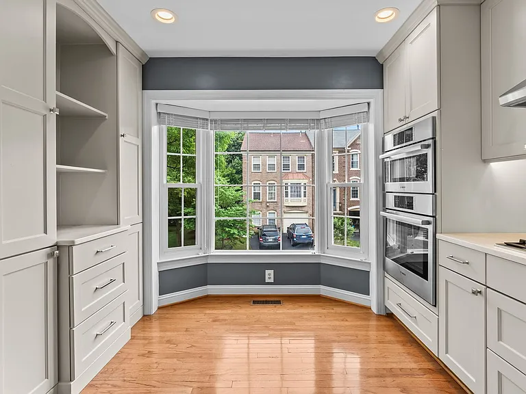 7510 Collins Meade Way — Photo 10