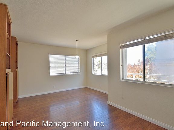 4th image of 728 5th St #728