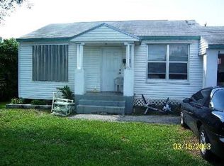 1500 NW Avenue F Pl, Belle Glade, FL 33430
