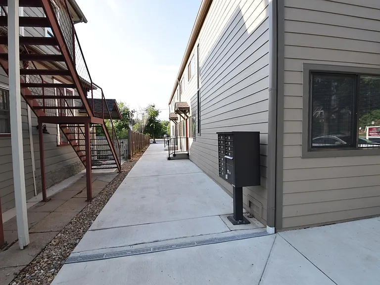 2030 Spruce St. — Photo 10