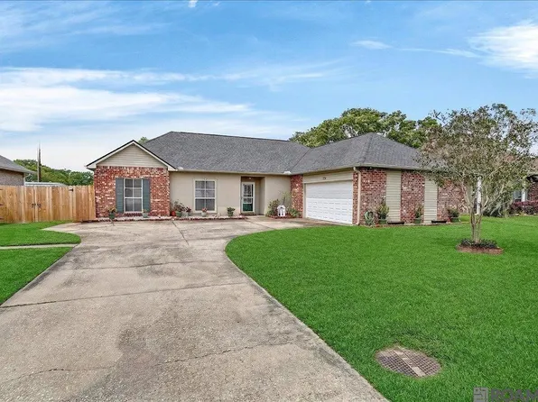 13435 Orleans Dr, Gonzales, LA 70737