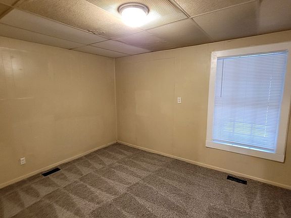 5th image of 907 N Grant Ave