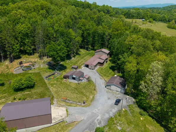 1671 Bear Run Rd, Philippi, WV 26416