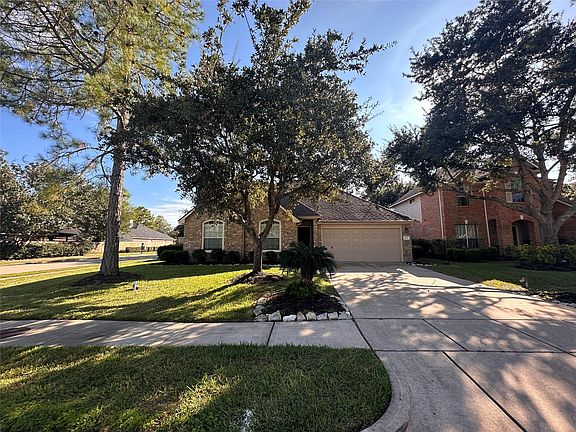 2nd image of 3734 Paigewood Dr