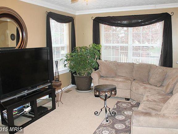2nd image of 9715 Hummingbird Ln
