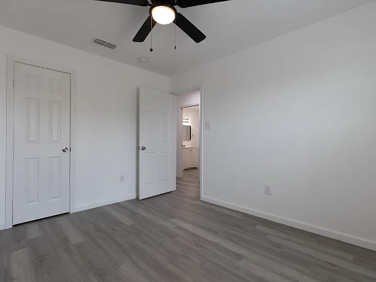 1010 County Road 4516 — Photo 20