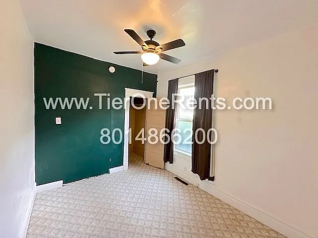 141 E Wentworth Ave — Photo 21