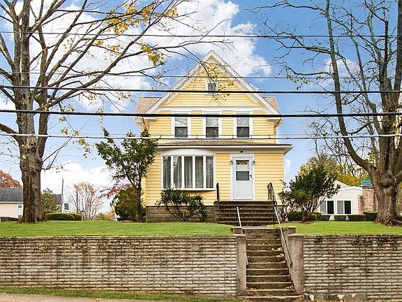 2nd image of 52 Wilson Ave