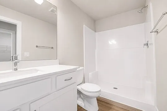 211 NW Springbrooke Dr — Photo 2