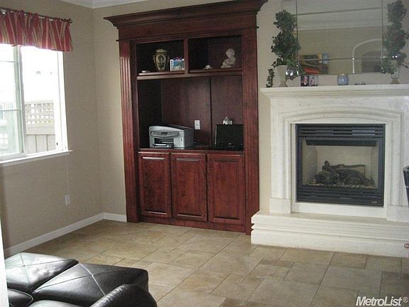 4th image of 518 New Haven Dr