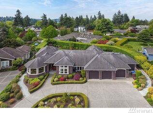 9815 Belfair Rd, Bellevue, WA 98004