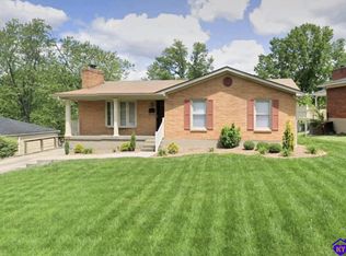 1425 Cloverhills Dr, Louisville, KY 40216