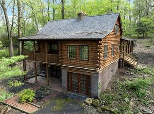 1999 Clayton Rd, Beaver Falls, PA 15010