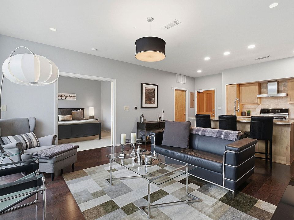 1st image of 1600 Barton Springs Rd Unit 1106