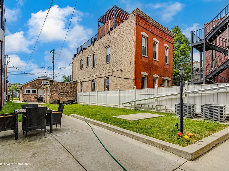 522 N Armour St #1 — Photo 21