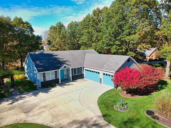 2nd image of 52033 Winding Waters Ln #L