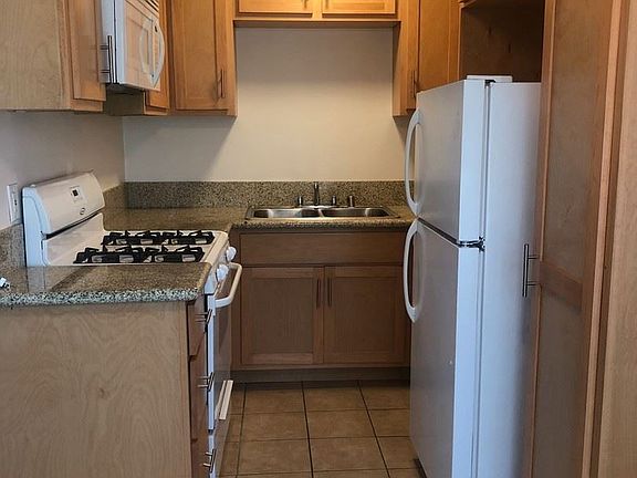4th image of 12524 Culver Blvd APT 6