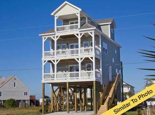 8400 4th St, North Topsail Beach, NC 28460