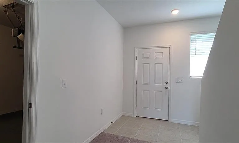 393 Madison Dr — Photo 6
