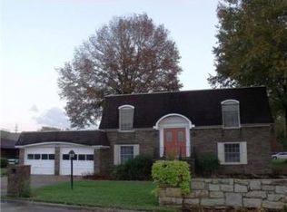 121 Shawnee Est, Winfield, WV 25213