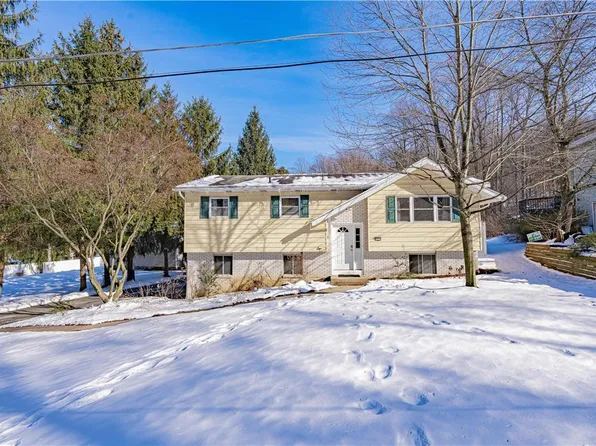 2371 S Filbert St, Allentown, PA 18103