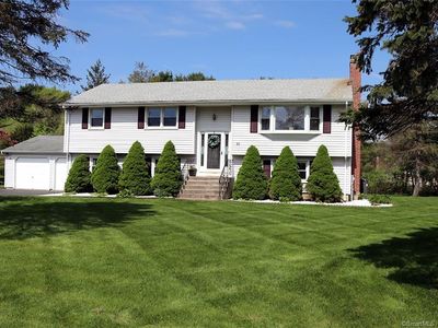 12 Field Dr, Simsbury, CT, 06070
