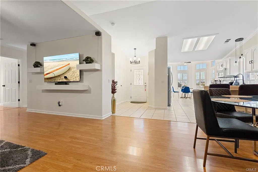 4 bed, 2142 sqft, $2,500 — Photo 1