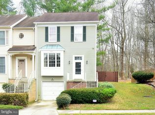 8311 Ridge Crossing Ln, Springfield, VA 22152