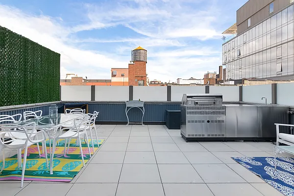 Rented by Keller Williams NYC | media 20