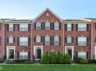 9046 Mercer Dr, Fishers, IN 46038