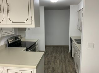 1161 Gillingham Rd, Neenah, WI 54956