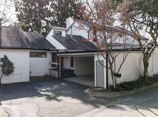 4962 N Ellipse, Marietta, GA