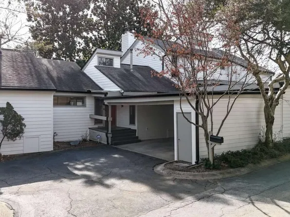 4962 N Ellipse, Marietta, GA 30068