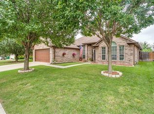 6959 Deer Run Dr, Watauga, TX 76137