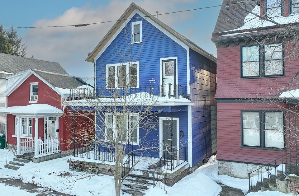 1st image of 364 West Ave