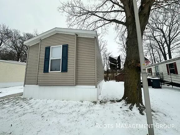2nd image of 2088 E Empire Ave #33