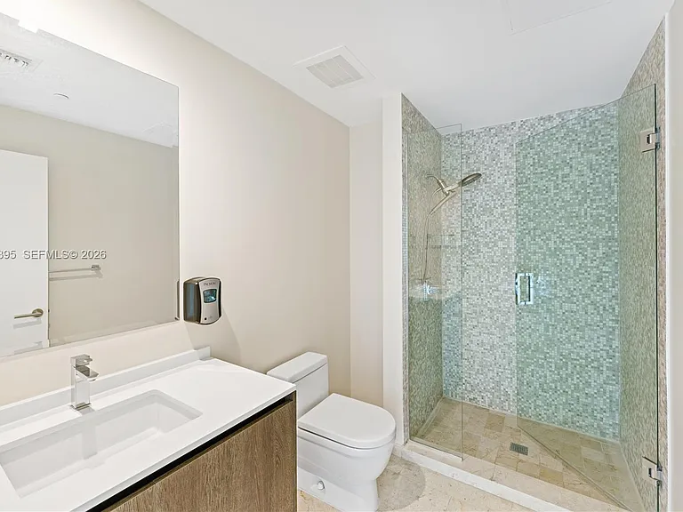 88 SW 7th St #712 — Photo 15