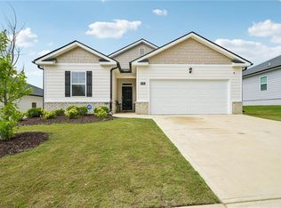 8592 Seabiscuit Rd, Lithonia, GA 30058