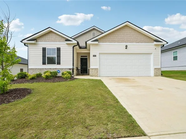 8592 Seabiscuit Rd, Lithonia, GA 30058