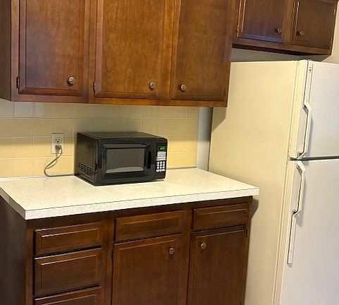 4th image of 108 Woodway Dr