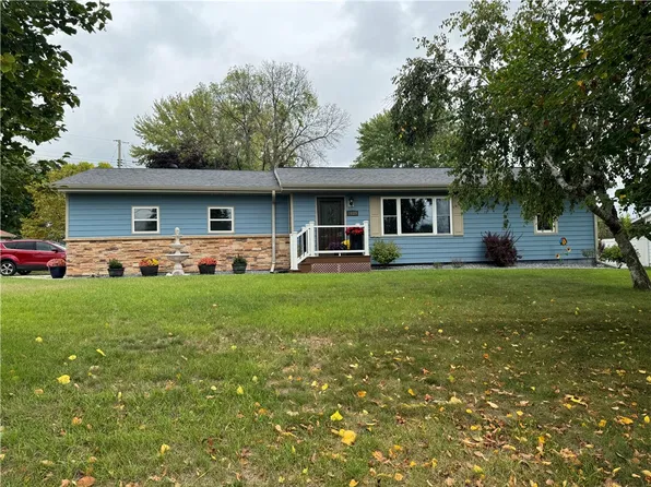 1025 Park Ridge Drive, Eau Claire, WI 54703