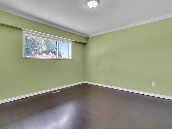 5th image of 7845 122a St
