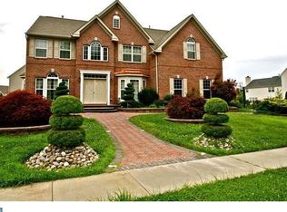 11 Turn About Ln, Sicklerville, NJ 08081