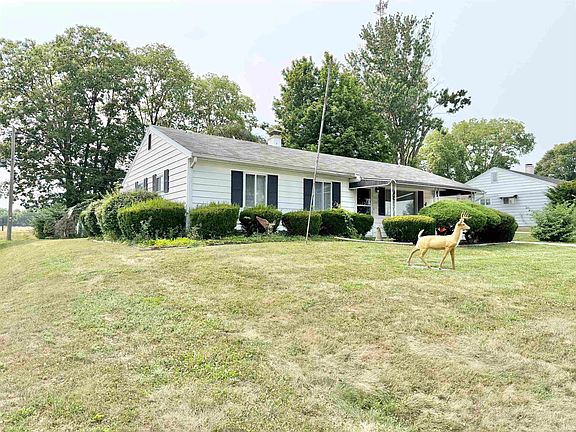 3rd image of 138 Schiele Rd