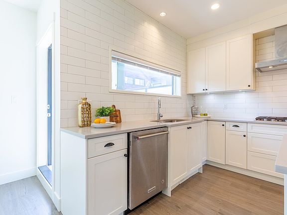 5th image of 15688 28th Ave #7