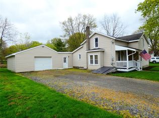 12 Gibson St, Bergen, NY 14416